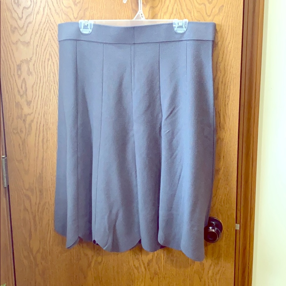 OLIVIA & GRACE scalloped hem skirt GRAY xl